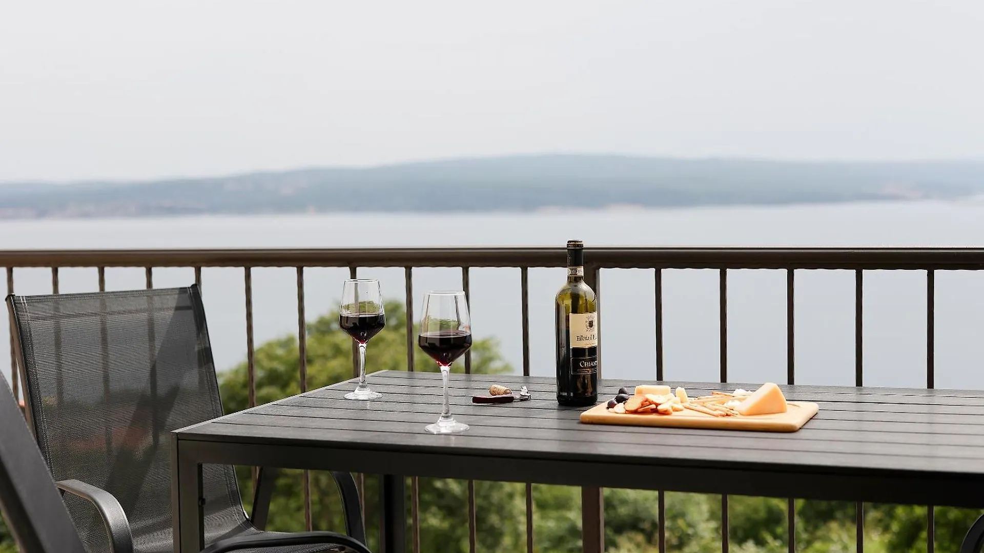 Apartments With Sea View Dramalj
